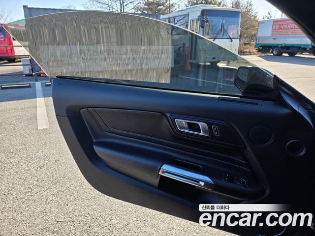 Ford Mustang купе, 2020 16