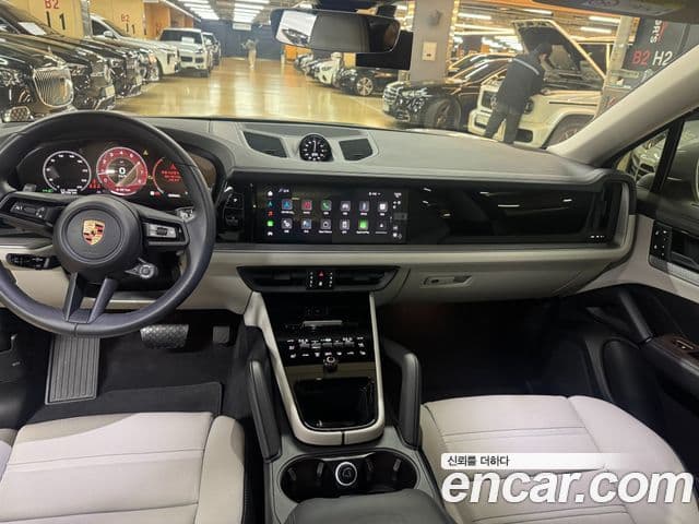 Porsche Cayenne (PO536) 3.0 купе, 2024 9