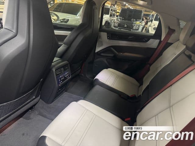 Porsche Cayenne (PO536) 3.0 купе, 2024 10