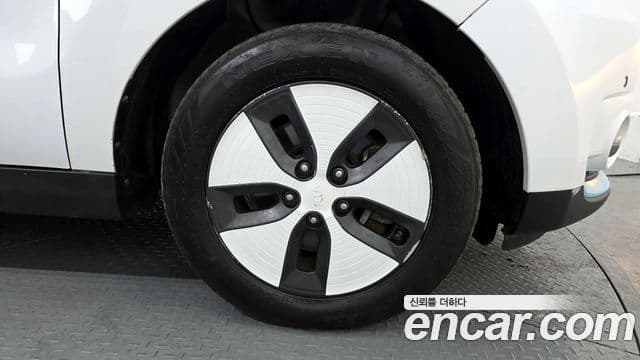 Kia Soul EV, 2015 все фото