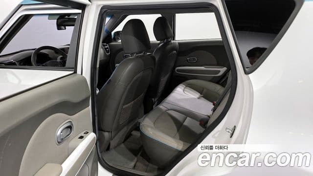 Kia Soul EV, 2015 11
