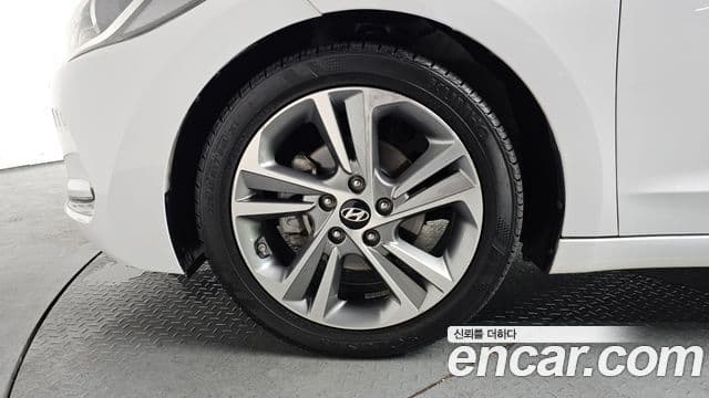 Hyundai Avante AD 1.6 GDI Value Plus, 2017 все фото