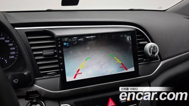 Hyundai Avante AD 1.6 GDI Value Plus, 2017 17