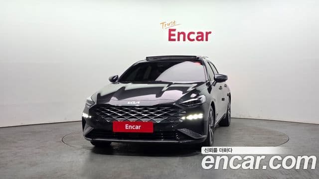 Kia K8 гибрид Signature, 2022 3