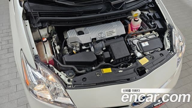 Toyota 프리우스 1.8 E, 2014 6