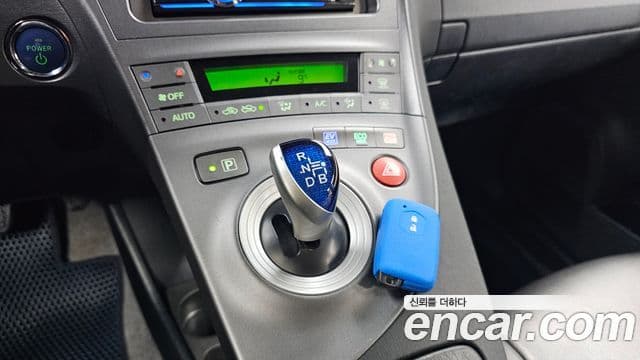 Toyota 프리우스 1.8 E, 2014 9