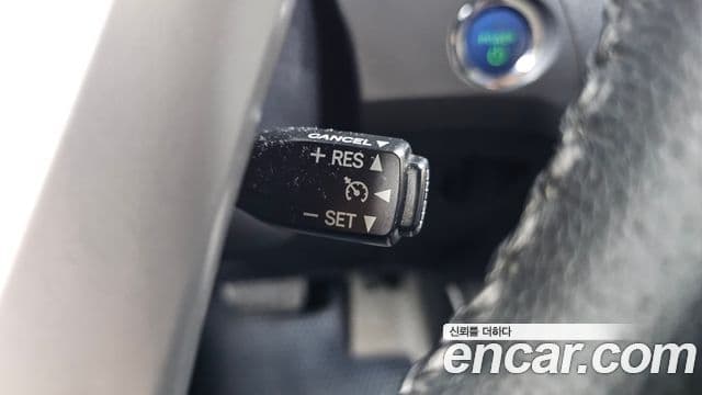 Toyota 프리우스 1.8 E, 2014 16