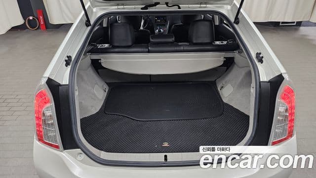 Toyota 프리우스 1.8 E, 2014 20