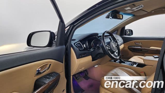 Kia All New Carnival President, 2016 10