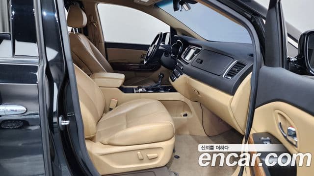 Kia All New Carnival President, 2016 11