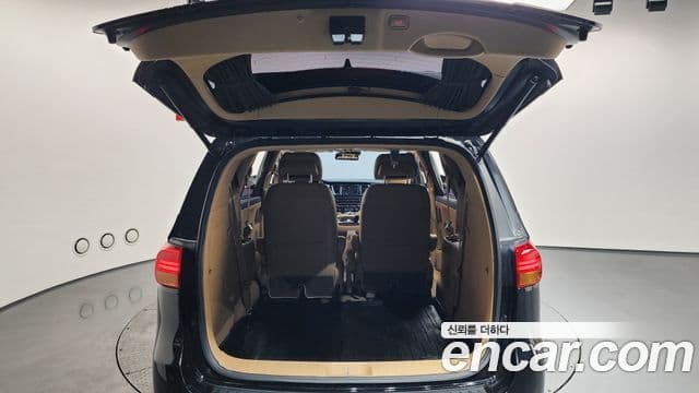 Kia All New Carnival President, 2016 20