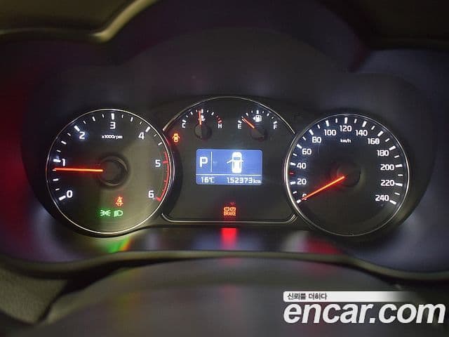 Kia All New Carens Luxury, 2014 6