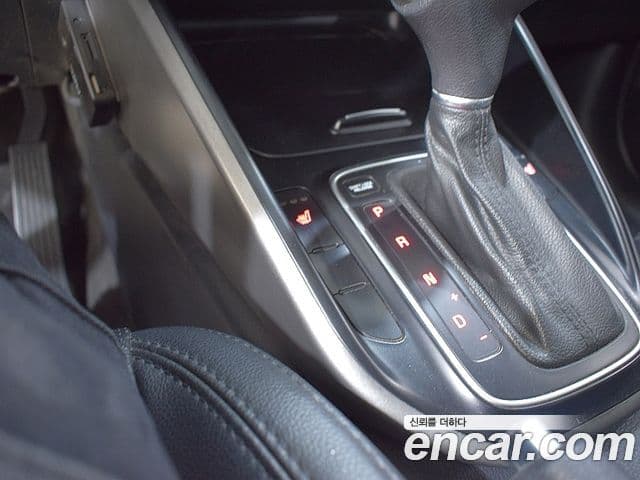 Kia All New Carens Luxury, 2014 16