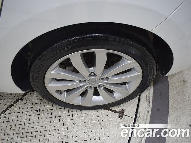 Kia All New Carens Luxury, 2014 19