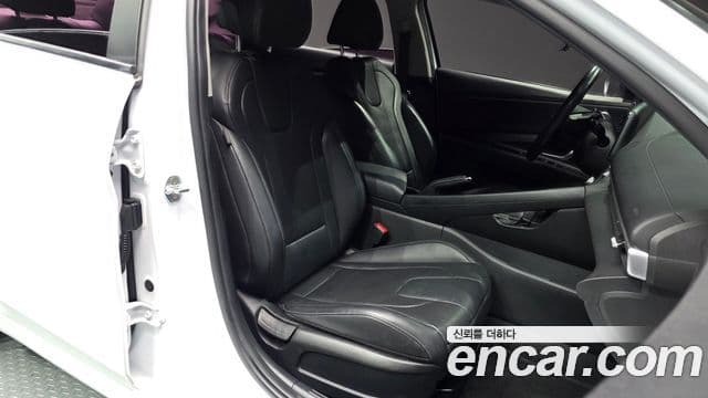 Hyundai Avante (CN7) Modern, 2021 10