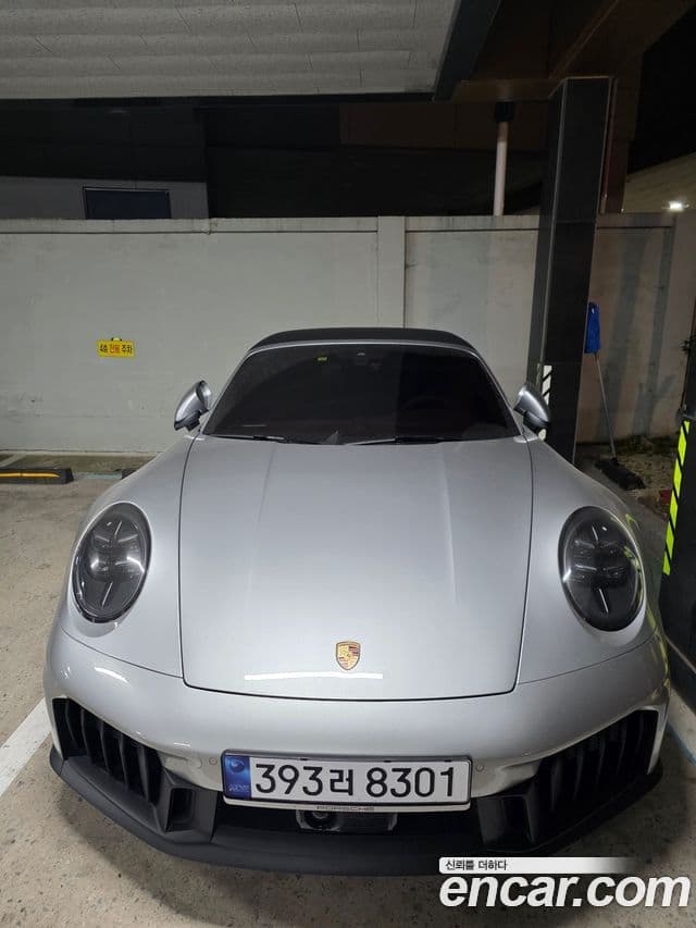 Porsche 911 (992) Carrera 4 GTS кабриолет, 2025 1