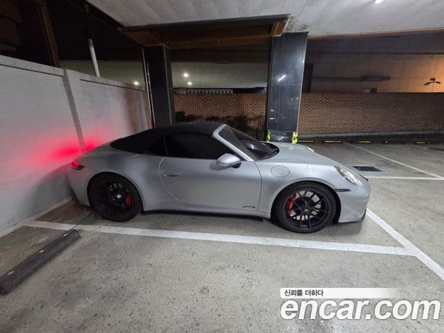 Porsche 911 (992) Carrera 4 GTS кабриолет, 2025 3