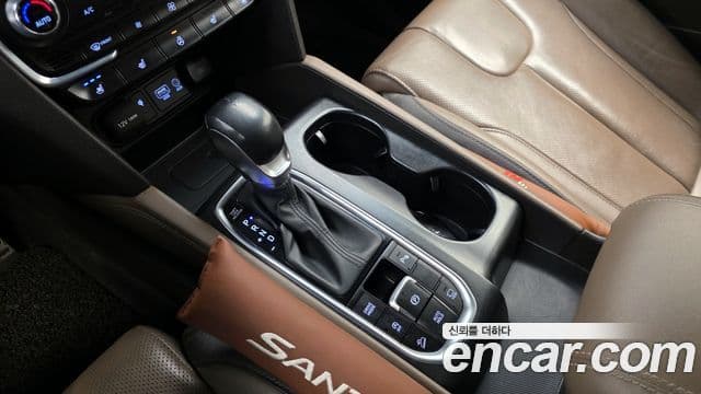 Hyundai Santa Fe TM Prestige, 2019 9