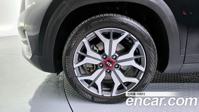 Kia Seltos Signature, 2022 все фото