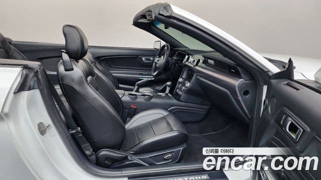 Ford Mustang кабриолет, 2019 11