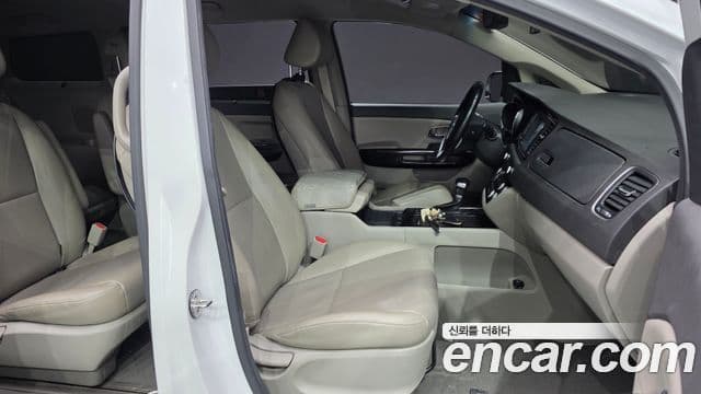 Kia All New Carnival Prestige, 2018 10