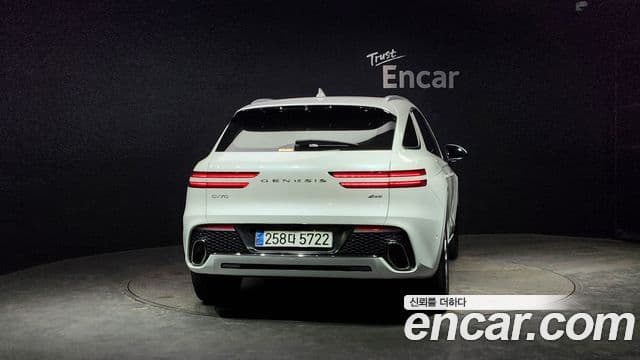 Genesis GV70, 2024 4