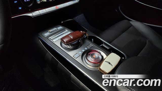 Genesis GV70, 2024 9