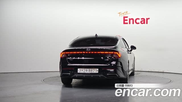 Kia K5 гибрид 3세대 Signature, 2020 4