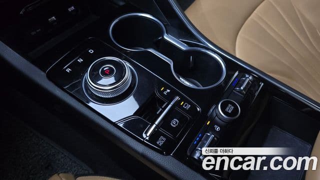 Kia K5 гибрид 3세대 Signature, 2020 9