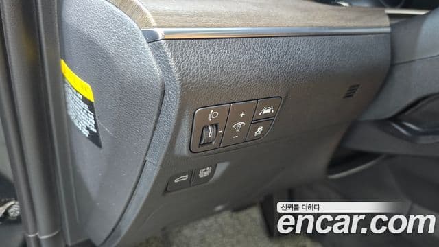 Kia K5 гибрид 3세대 Signature, 2020 15