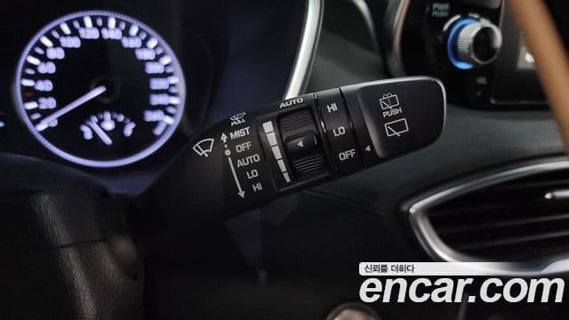 Hyundai Santa Fe TM Exclusive Special, 2019 15