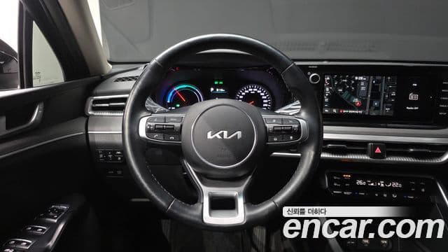 Kia K5 гибрид 3세대 Prestige, 2022 15