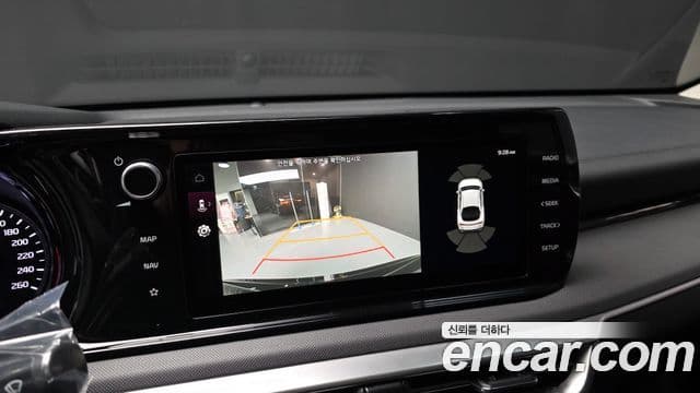 Kia K5 гибрид 3세대 Prestige, 2022 17