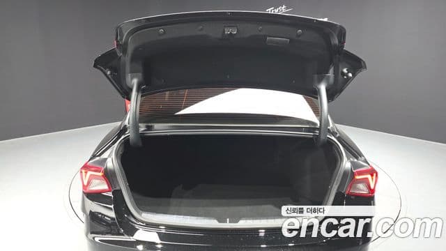 Kia K5 гибрид 3세대 Prestige, 2022 20