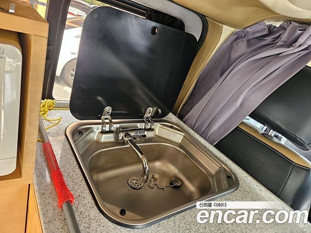 Hyundai Grand Starex кемпер, 2011 10