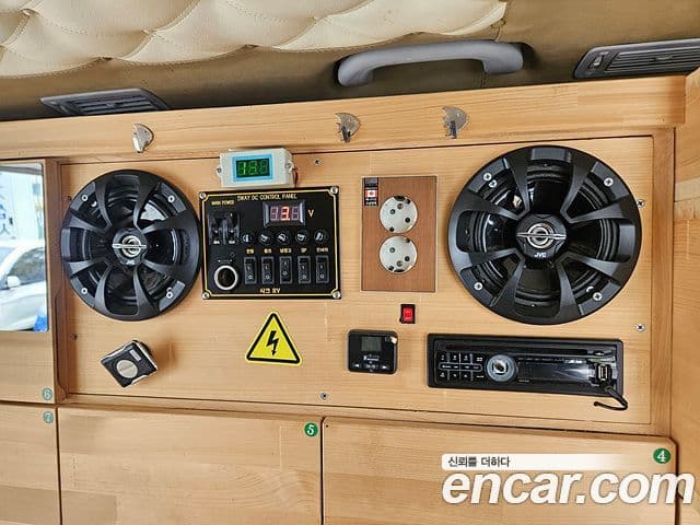 Hyundai Grand Starex кемпер, 2011 19