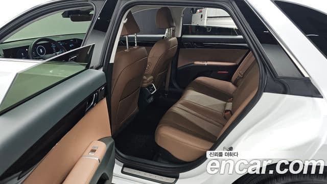 Hyundai Grandeur гибрид (GN7) Exclusive, 2025 12