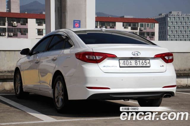 Hyundai LF Sonata Premium, 2015 6