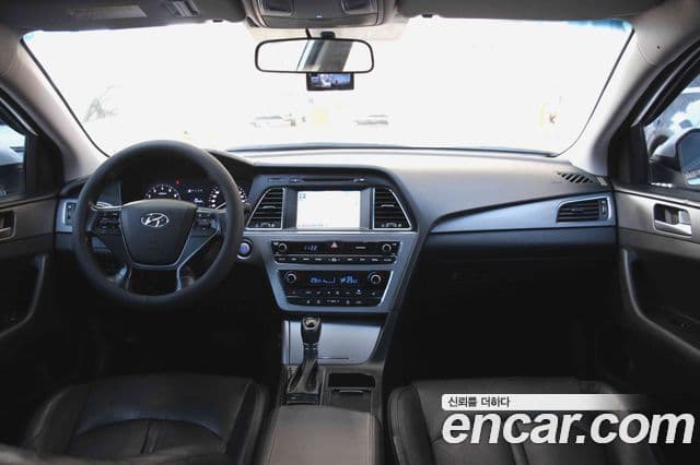 Hyundai LF Sonata Premium, 2015 11