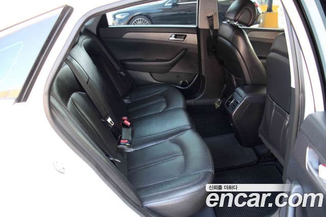 Hyundai LF Sonata Premium, 2015 19
