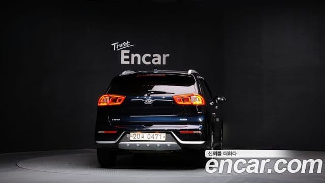 Kia Niro Prestige, 2017 4