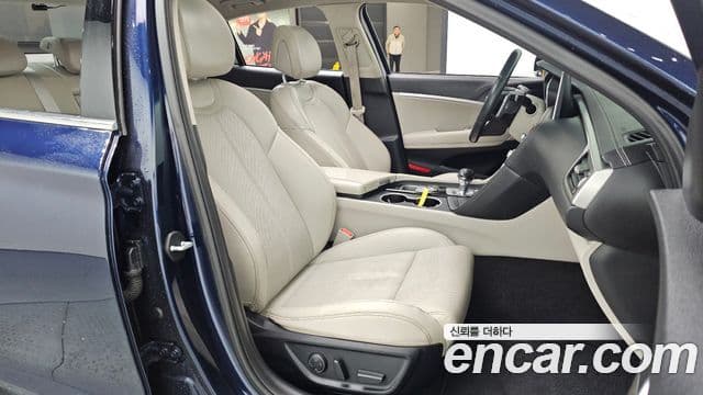 Genesis G70 Advanced, 2018 11