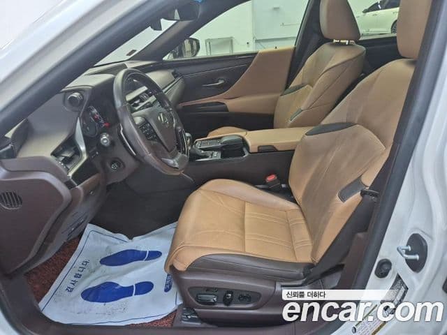 Lexus ES300h 7세대 Luxury Plus, 2021 10