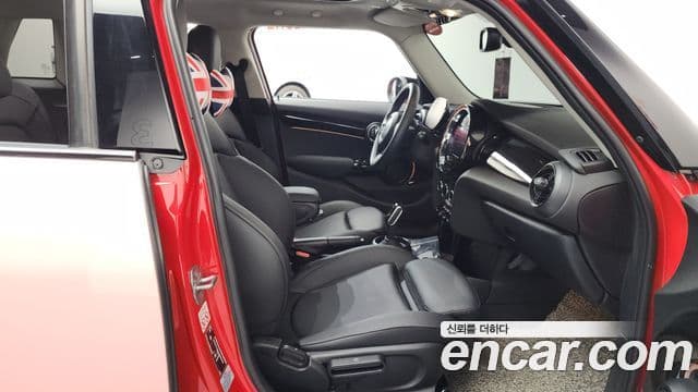 Mini Cooper 3세대, 2022 11