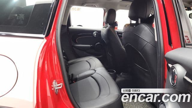 Mini Cooper 3세대, 2022 12