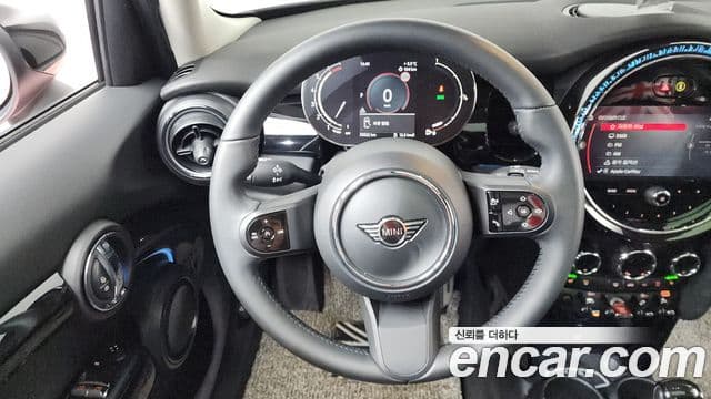 Mini Cooper 3세대, 2022 13