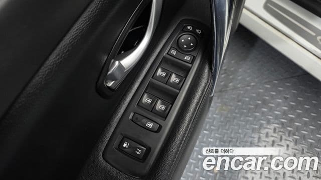 Renault Korea(Samsung) SM7 Nova LPLI 2.0 LPe для людей с инвалидностью, 2016 16