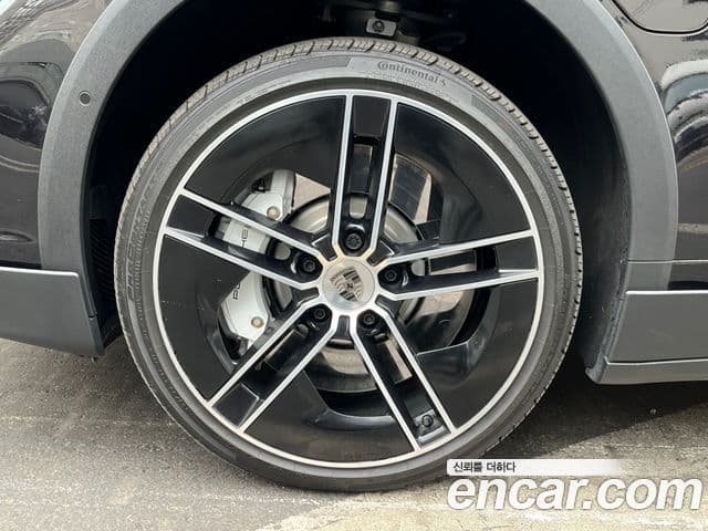 Porsche 타이칸 турбо Cross Turismo, 2025 17