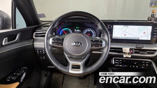 Kia K5 гибрид 3세대 Prestige, 2021 13