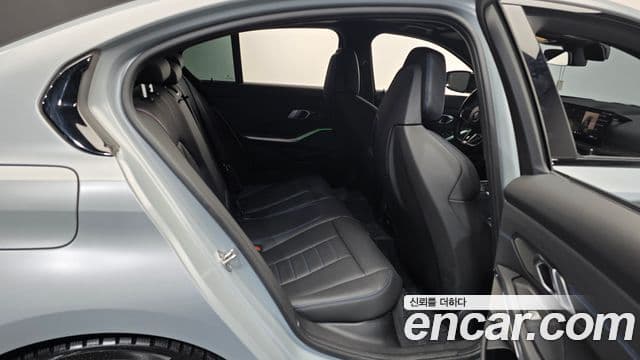 BMW 3시리즈 (G20), 2025 12